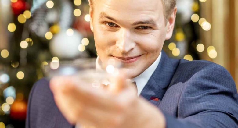 tips for hosting a speakeasy party.